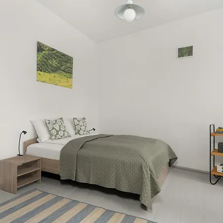 Elegancki Apartament W Poblizu Rynku Poznan Piekary 8A By Heyrent Posen