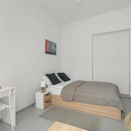 Apartment Elegancki Apartament W Poblizu Rynku Poznan Piekary 8A By Heyrent *