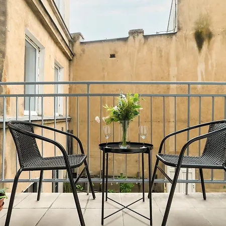 Elegancki Apartament W Poblizu Rynku Poznan Piekary 8A By Heyrent Apartment Posen
