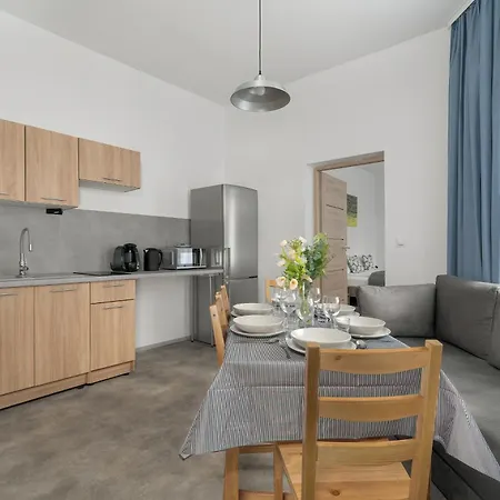 Elegancki Apartament W Poblizu Rynku Poznan Piekary 8A By Heyrent Posen